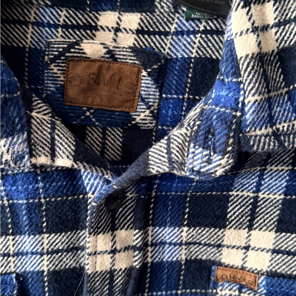 Orvis Men's Navy and Cream Plaid 100% cotton Shirt size M - Picture 6 of 7